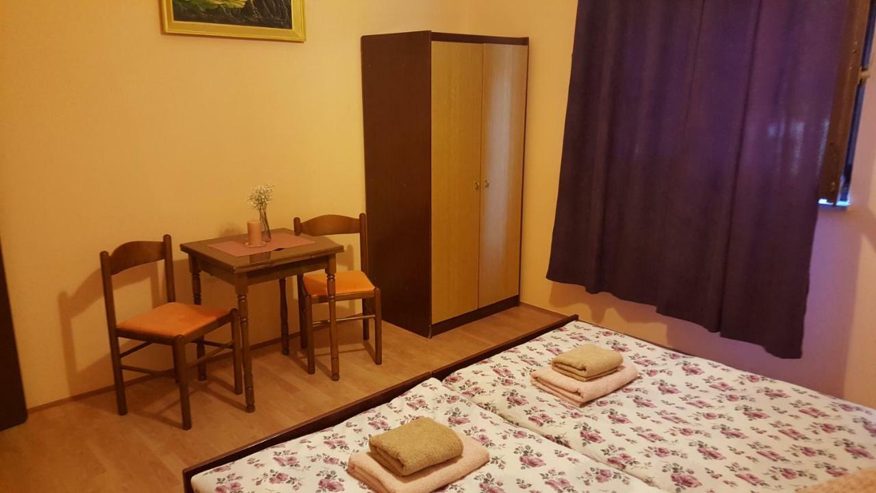Apartment Kristina Vlašići Esterno foto